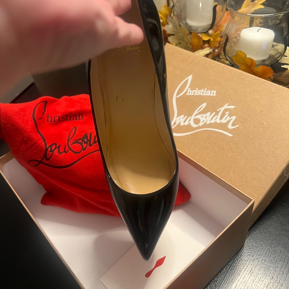 CHRISTIAN LOUBOUTIN -PIGALLE 100 PATENT - Picture 4 of 9